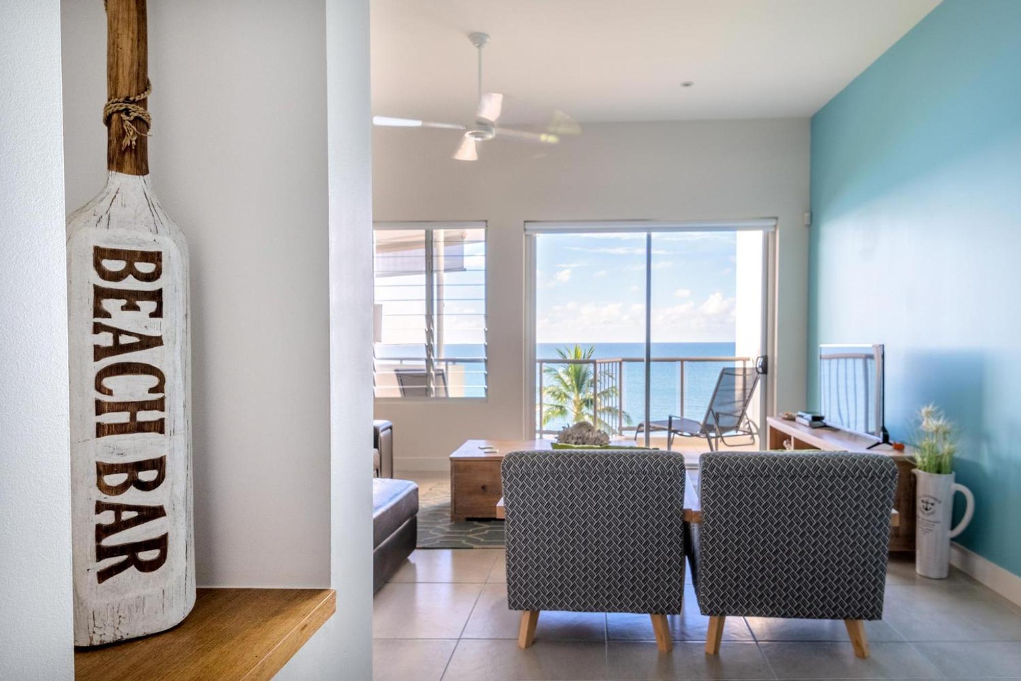 Coral Cove Apartments - Absolute Beachfront Resort Bowen Kültér fotó